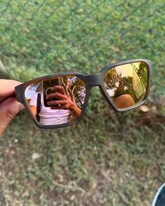 Occhiali oakley modello briza