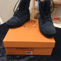 Stivaletto con gommini TOD'S 32