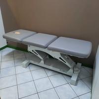 Lettino elettrico per trattamento estetico