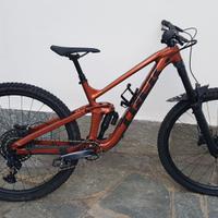 MTB  Trek Slash 8 Tg.M