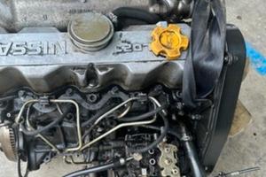 pompa iniezione nissan motore LD23 