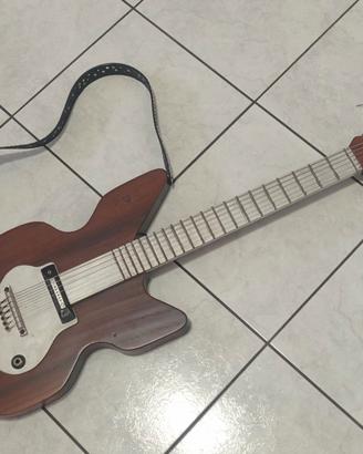 Chitarra elettrica con manico largo