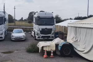 Trattore Mercedes 1851 euro 6