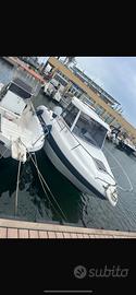Barca Saver 590 cabin