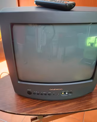 2 TV Color CRT perfettamente funzionanti