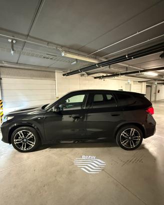 BMW iX1 xDrive30 M Sport 313 CV