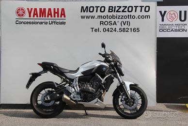Yamaha MT-07 KW 35