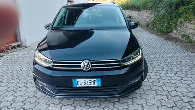 VW Touran 2016
