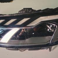 Audi A4 B9 Fanale led  Ant. sx