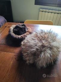 due cappelli in pelo