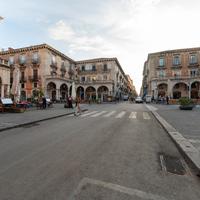 Prestigioso angolare Piazza Mazzini/Duomo