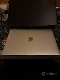 Macbook pro 2020 13 pollici
