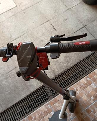 A.A.A.Monopattino Aprilia 