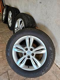 Gomme Yokoama 225 60 17,   4 stagioni e cerchi hyu