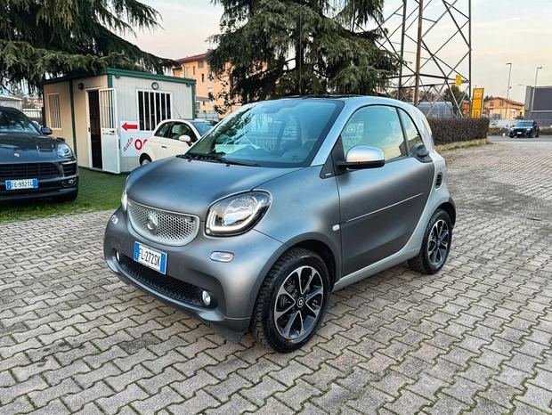 Smart ForTwo 70 1.0 Youngster AUTOMATICA NAVIGATOR