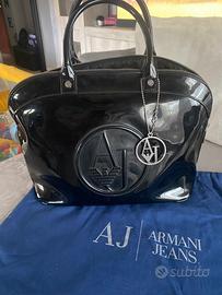 Borsa armani jeans vernice nera deals