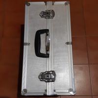 Valigetta alluminio e chiusure fly flight case dj