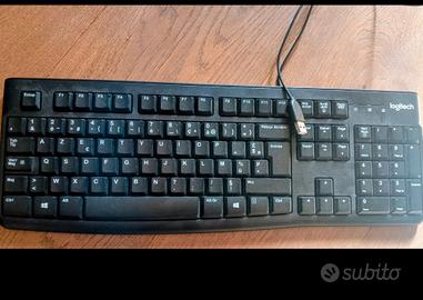 tastiera con cavo usb