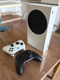 Xbox serie S 512 GB + 2 controller