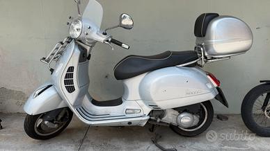 Vespa GTS 300 i.e. Touring