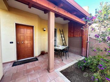 VILLA A SCHIERA A NOICATTARO