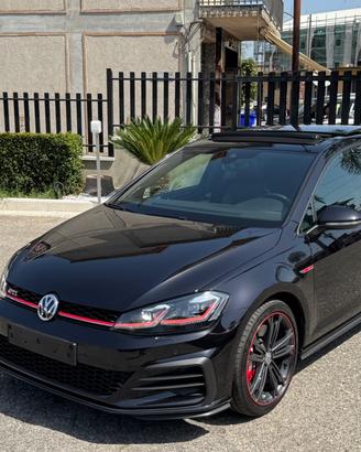 VOLKSWAGEN Golf GTI Perf. 2.0 245CV TSI DSG 5p. BM
