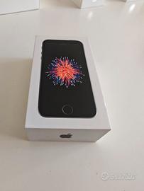 scatola iPhone SE