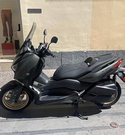 Yamaha X max 300 tech max