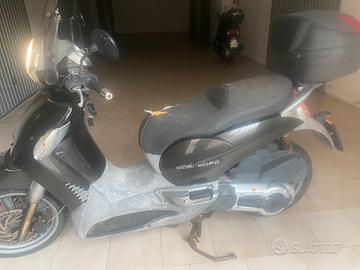Scooter scarabeo 500