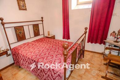 APPARTAMENTO SU DUE LIVELLI