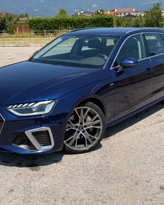 AUDI A4 4.0 Avant Mild-Hybrid S-Line MHEV