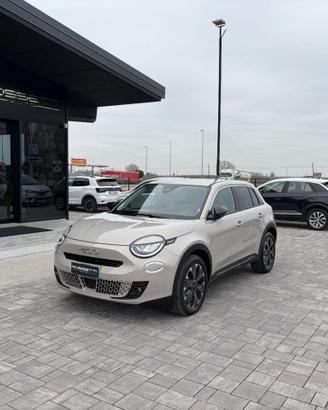 FIAT 600 Hybrid DCT MHEV La Prima ANCHE NEOPATEN