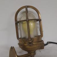 lampada nautica  depoca da parete 