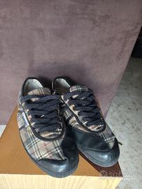 Scarpe kawasaki tg. 42  Burberry NUOVE