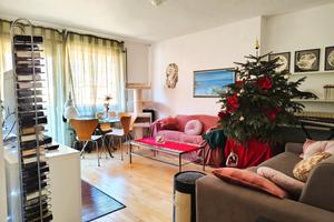 Trento, via dei Muredei, luminoso appartamento con