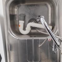 lavello con miscelatore 