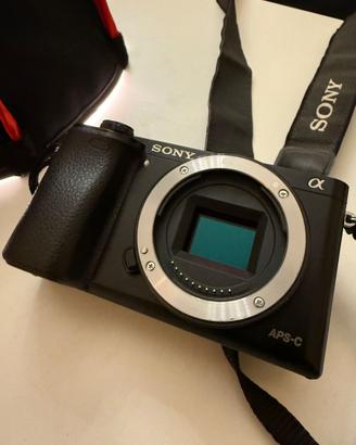 SONY A6000
