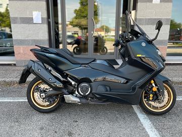 Yamaha TMAX 560 Tech Max - Petrol