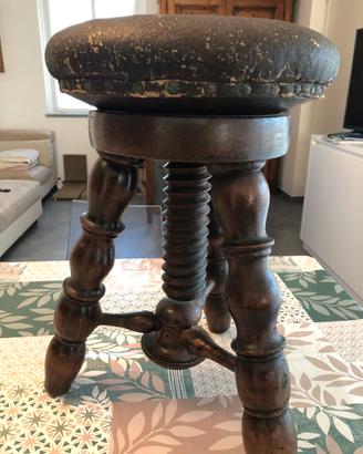 Sgabello da pianoforte dell’800