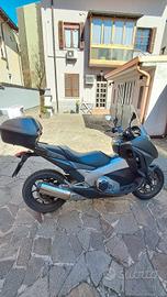 moto honda integra 750 cambio automatico  DCT
