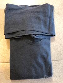 Maglioncino grigio con sciarpina 