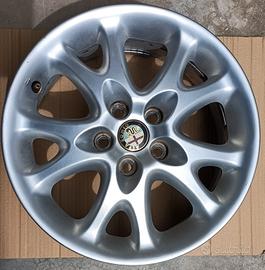 Cerchi in lega Alfa Romeo R15