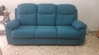 divano 3 posti nuovo mai usato