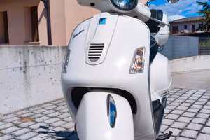 vespa GTS 300 ie 2009