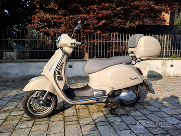 Vespa GTS 300 HPE