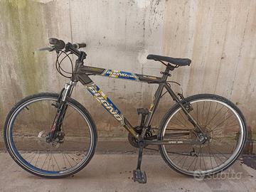 Bicicletta Mountain bike 26 