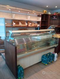 Arredo negozio panetteria