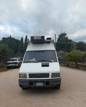 IVECO DAILY 35-10 + TENDA DA MERCATO CESARO