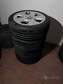 Gomme pirelli