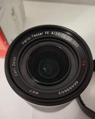 Sony Zeiss 24-70mm f/4 OSS 
